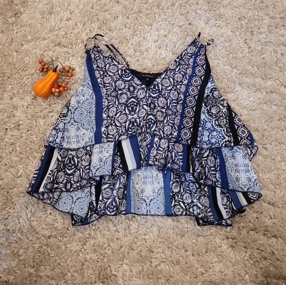 Olivaceous Crop Top - Picture 2 of 3